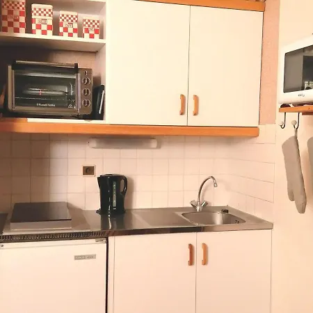 Apartment Fonctionnel Au Pied Des Pistes Avec Balcon Et Parking Gratuit - Fr-1-181-2512 *