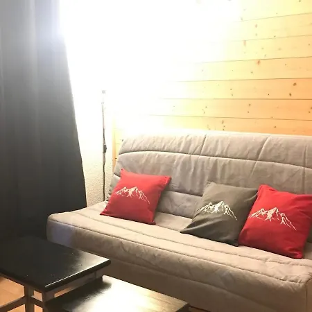 Fonctionnel Au Pied Des Pistes Avec Balcon Et Parking Gratuit - Fr-1-181-2512 Apartmán